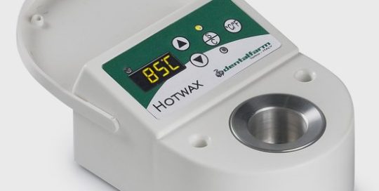 modell cera hotwax